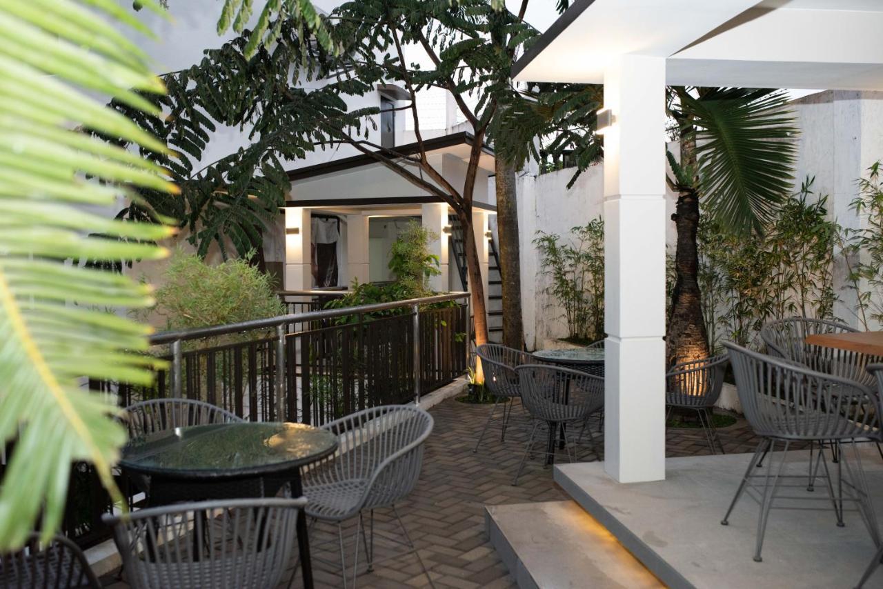 Hotel Areca Legazpi Exterior photo