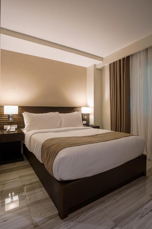 Hotel Areca Legazpi Exterior photo